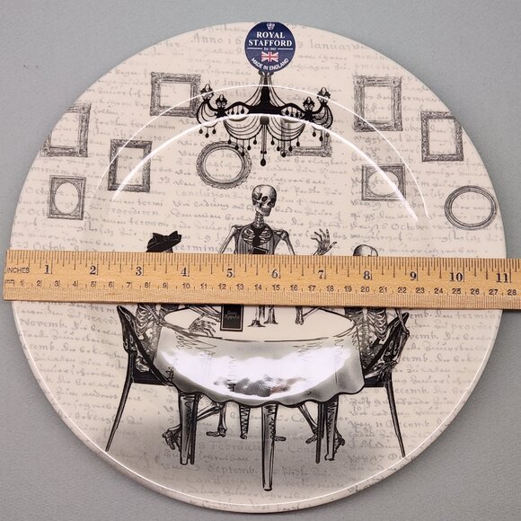 Set of 2 Dinner Plates - Royal Stafford Skeletons Dining Halloween China Dishes - Picture 4 of 6